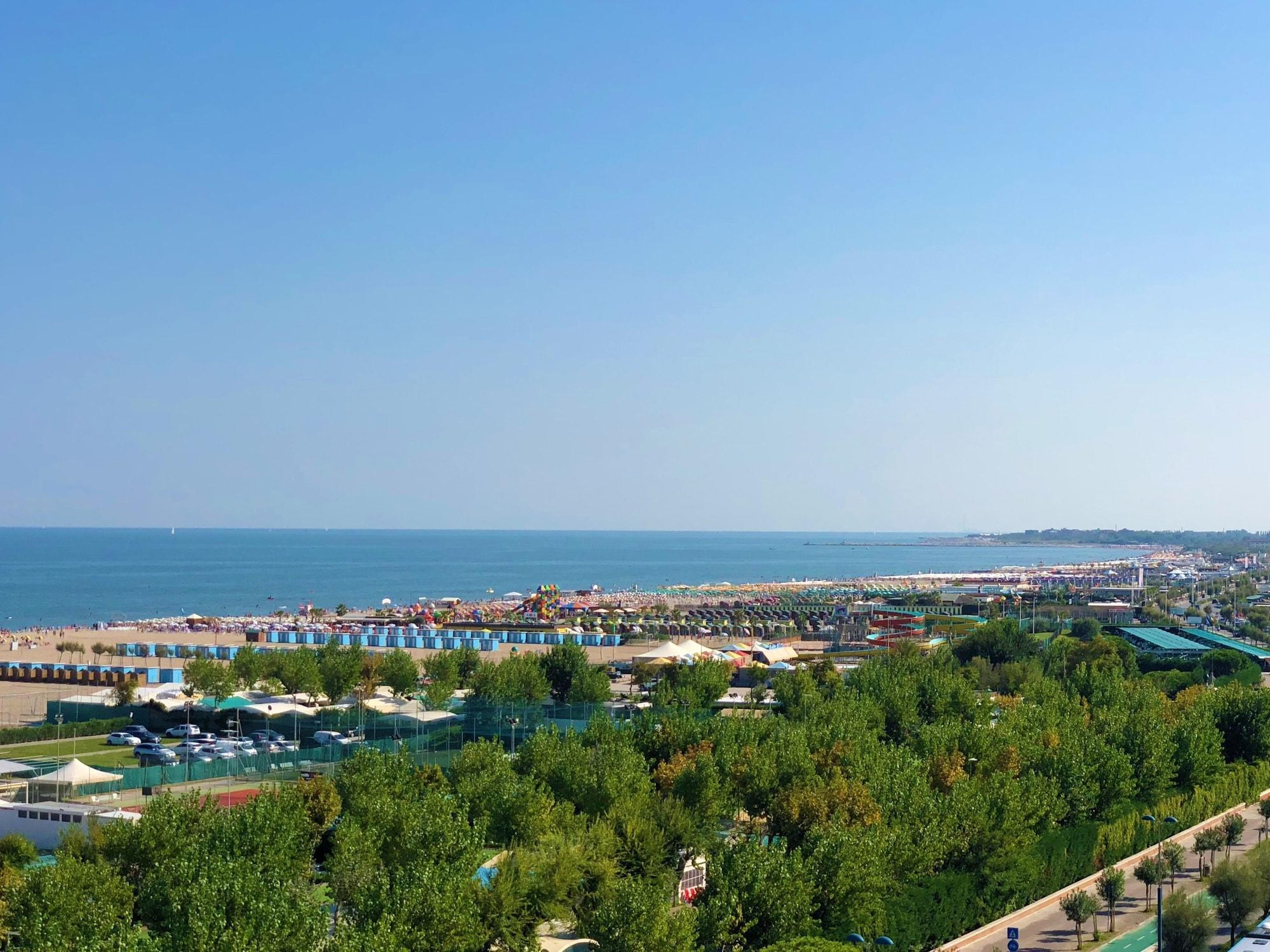 Hotel Bristol Sottomarina Exterior photo