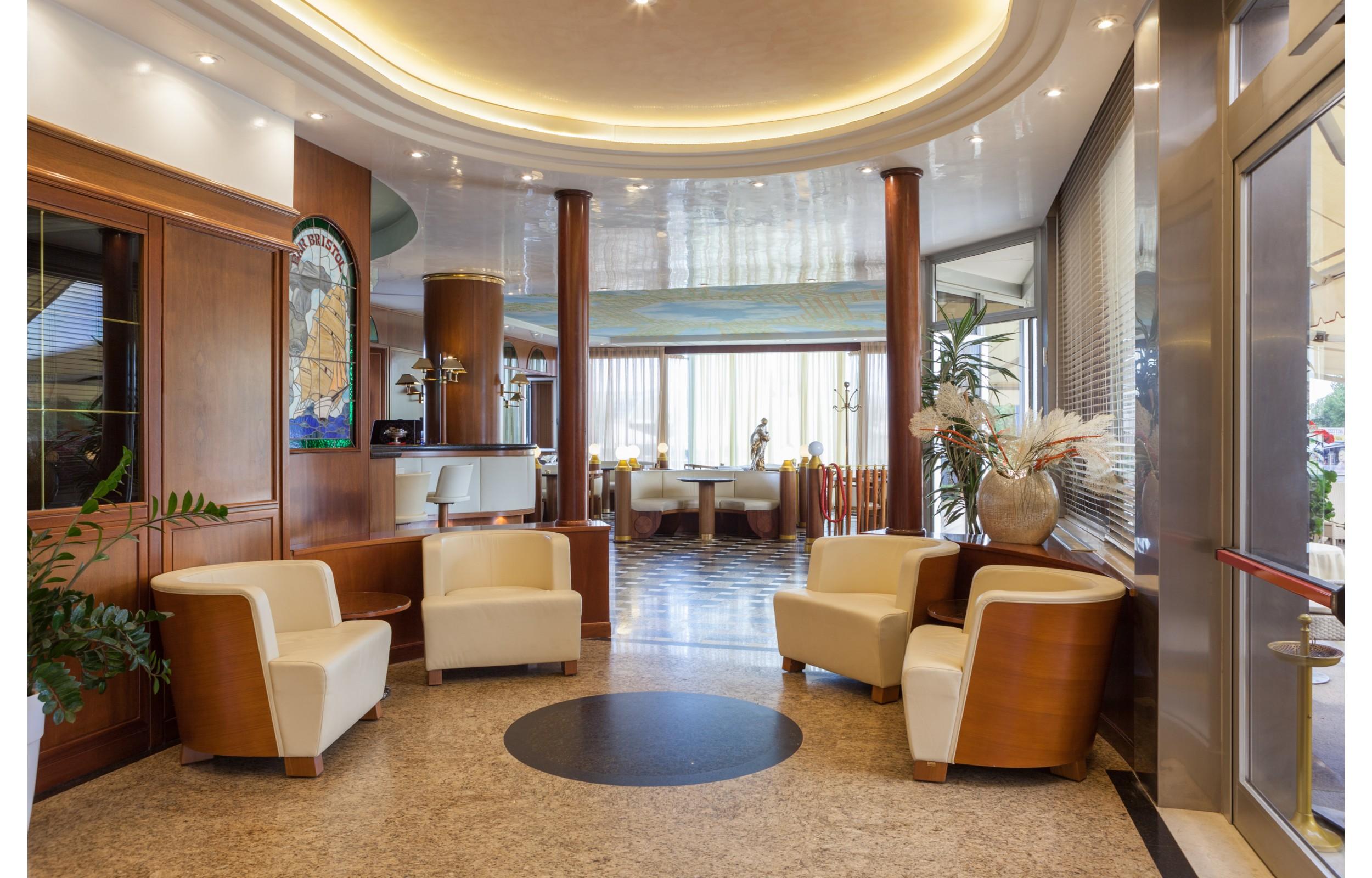 Hotel Bristol Sottomarina Exterior photo
